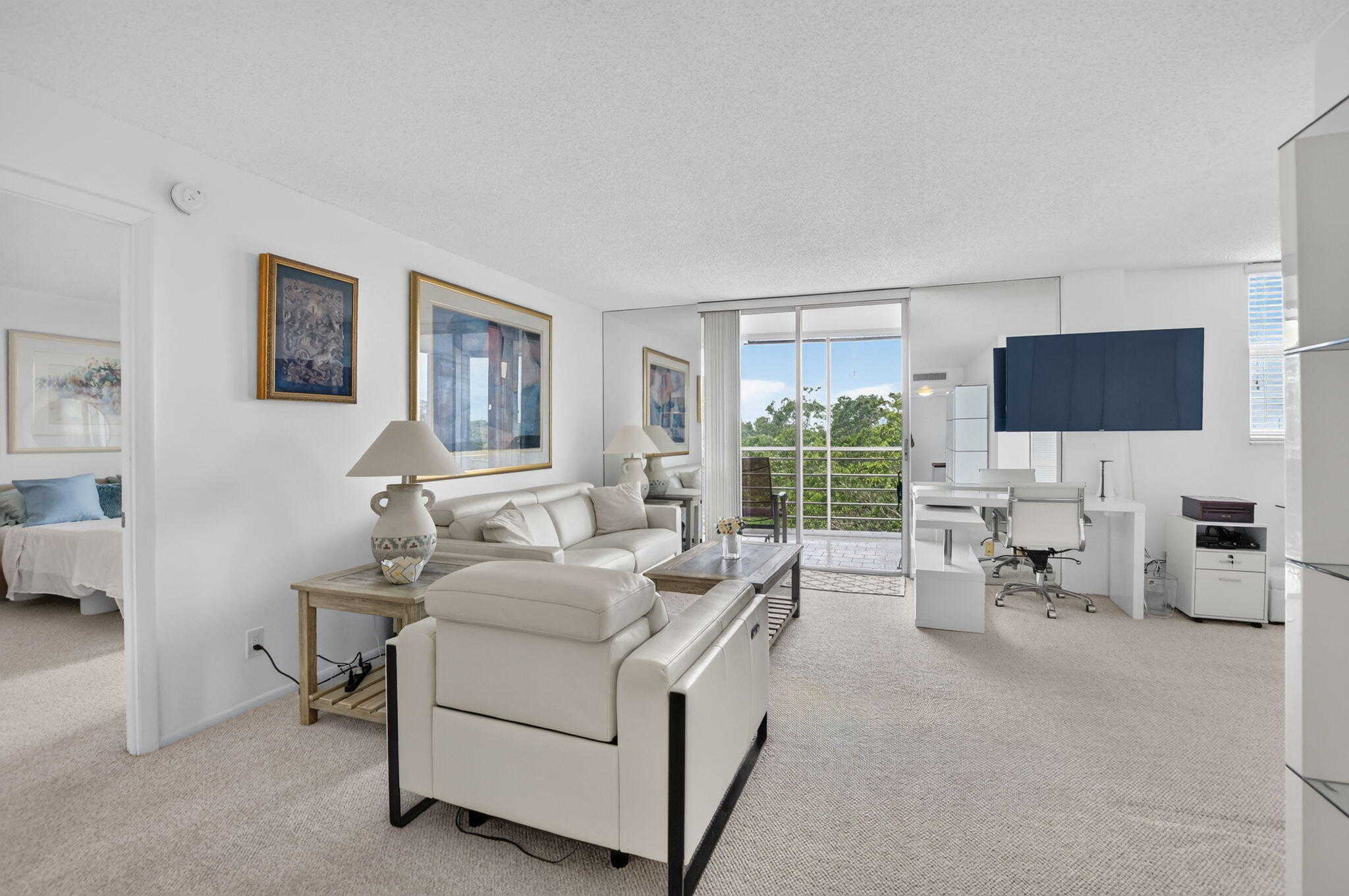 6461 Northwest 2nd Avenue, Unit 515 Boca Raton, FL 33487 - Photo 11 of 51 Living Room