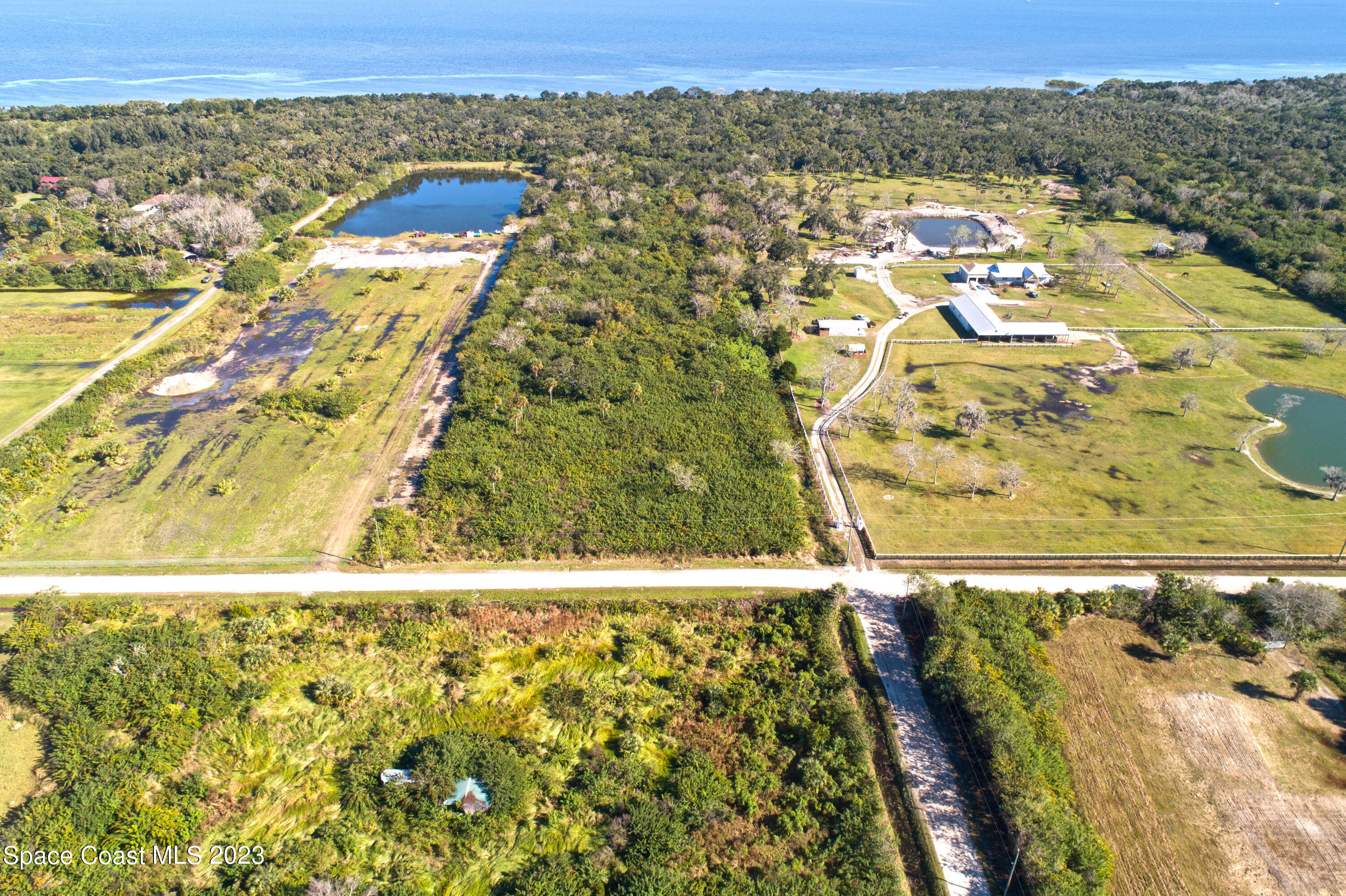 3495 Hammock Road Mims, FL 32754 - Photo 19 of 20 a view of residential space with a city view