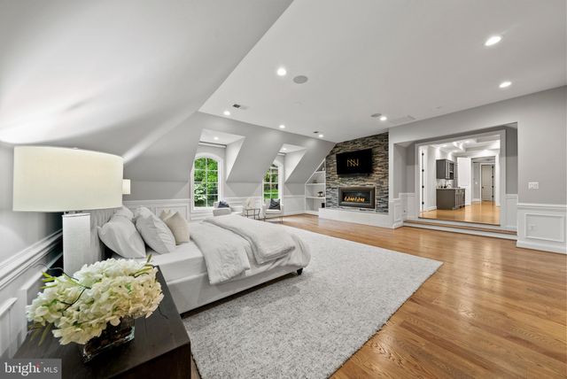 $4,500,000 | 1060 Vista Drive, McLean, VA 22102