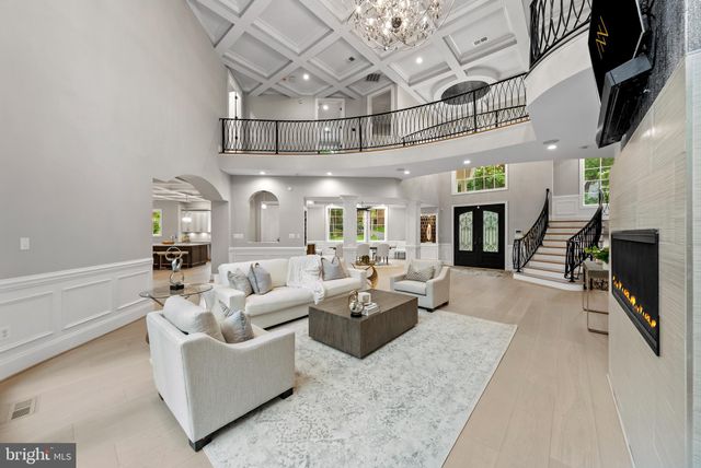 $4,500,000 | 1060 Vista Drive, McLean, VA 22102