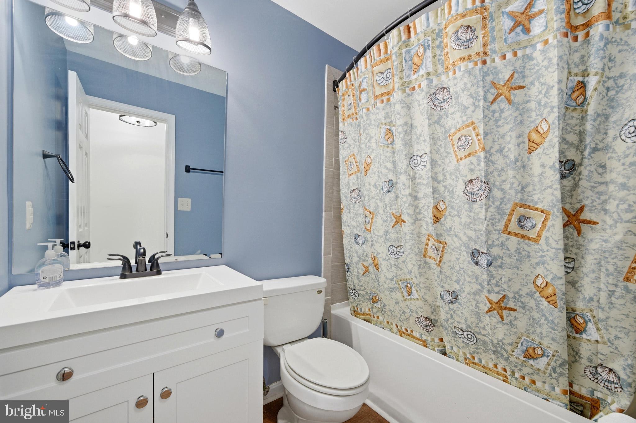 1970 Lowery Road Huntingtown, MD 20639 - Photo 30 of 46 Full bath to support the bedrooms.