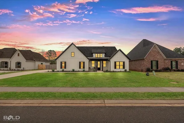 $395,000 | 177 Sitka Loop, Haughton, LA 71037