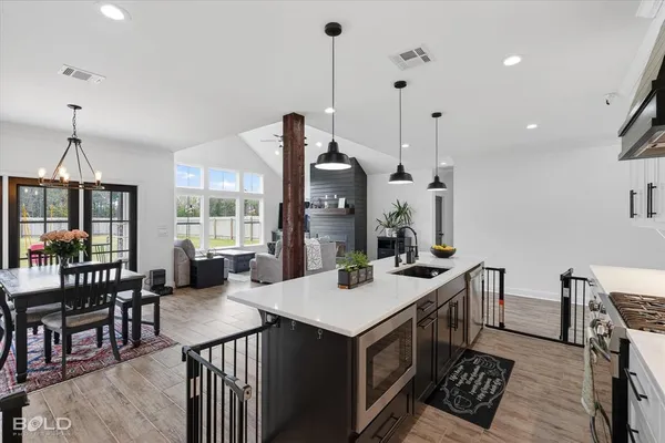 $395,000 | 177 Sitka Loop, Haughton, LA 71037