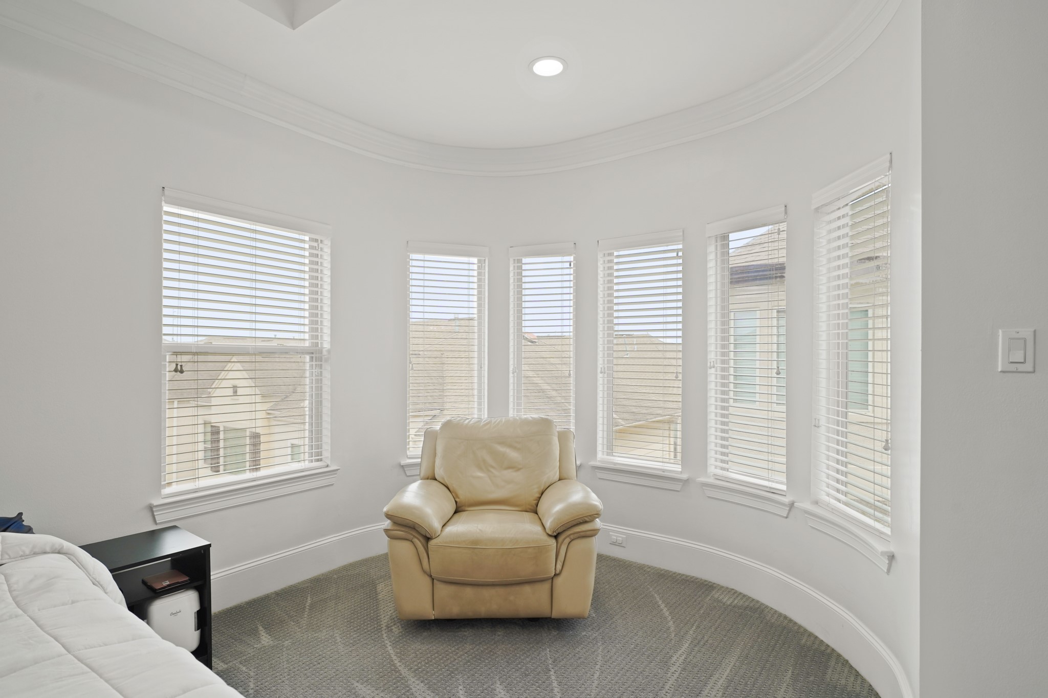 3808 Center Street, Unit A Houston, TX 77007 - Photo 18 of 31 a living room with furniture and a large window