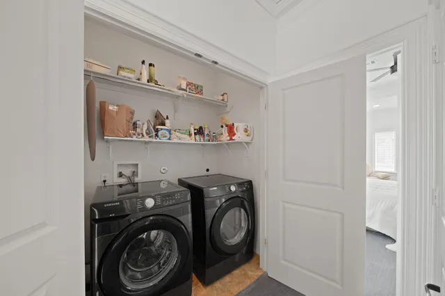 $2,990 | 3808 Center Street, Unit A, Houston, TX 77007