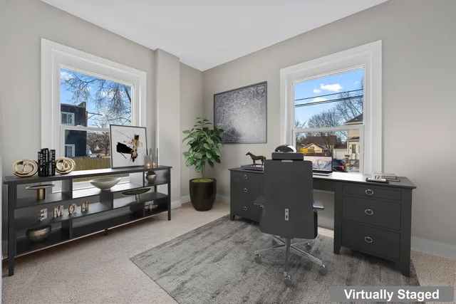 $250,000 | 418 West Illinois Avenue, Aurora, IL 60506