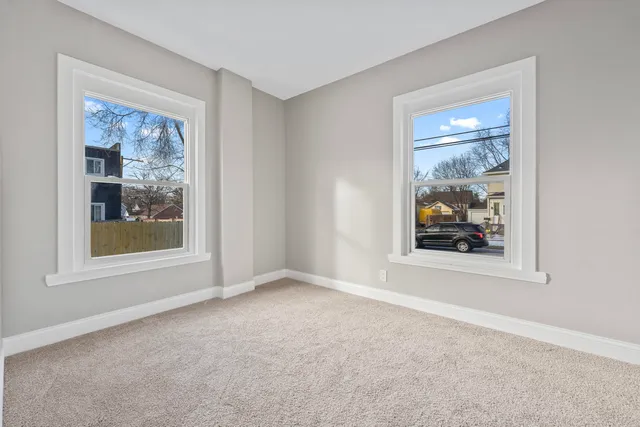 $250,000 | 418 West Illinois Avenue, Aurora, IL 60506