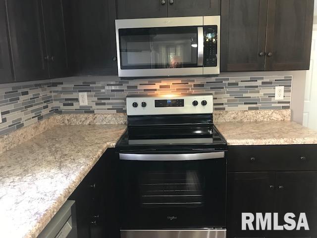 2016 North 16th Street Springfield, IL 62702 - Photo 8 of 24