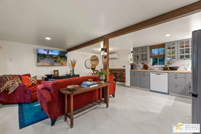 $2,000 | 575 South Calle Ajo, Unit 2, Palm Springs, CA 92264