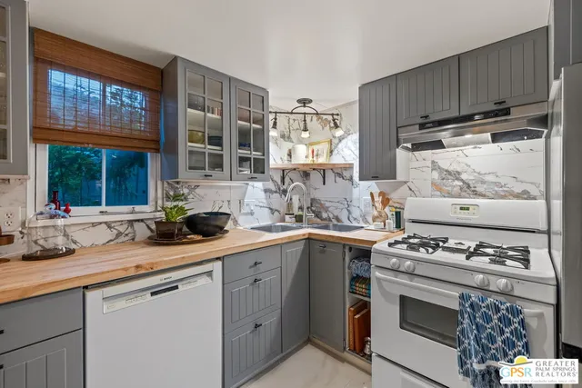 $2,000 | 575 South Calle Ajo, Unit 2, Palm Springs, CA 92264