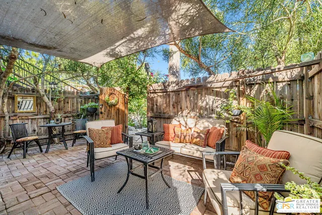 $2,000 | 575 South Calle Ajo, Unit 2, Palm Springs, CA 92264