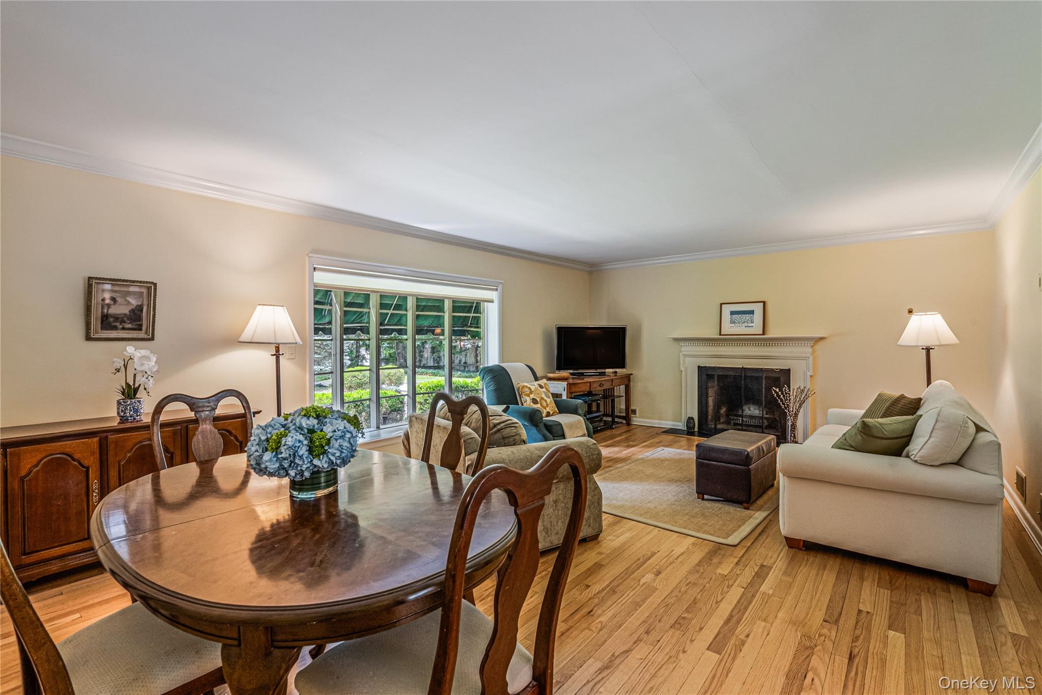 84 Bayville Road Locust Valley, NY 11560 - Photo 5 of 22 Gallery Image 5