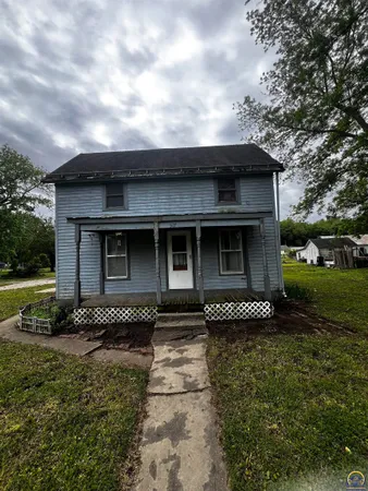 $35,000 | 517 West Boone Avenue, Madison, KS 66860