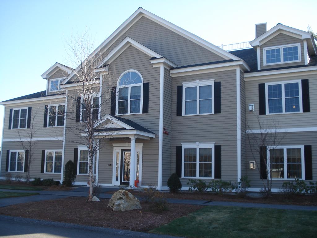 55 Roundabout Way, Unit 4 Manchester, NH 03102 - Photo 1 of 19 Gallery Image 1