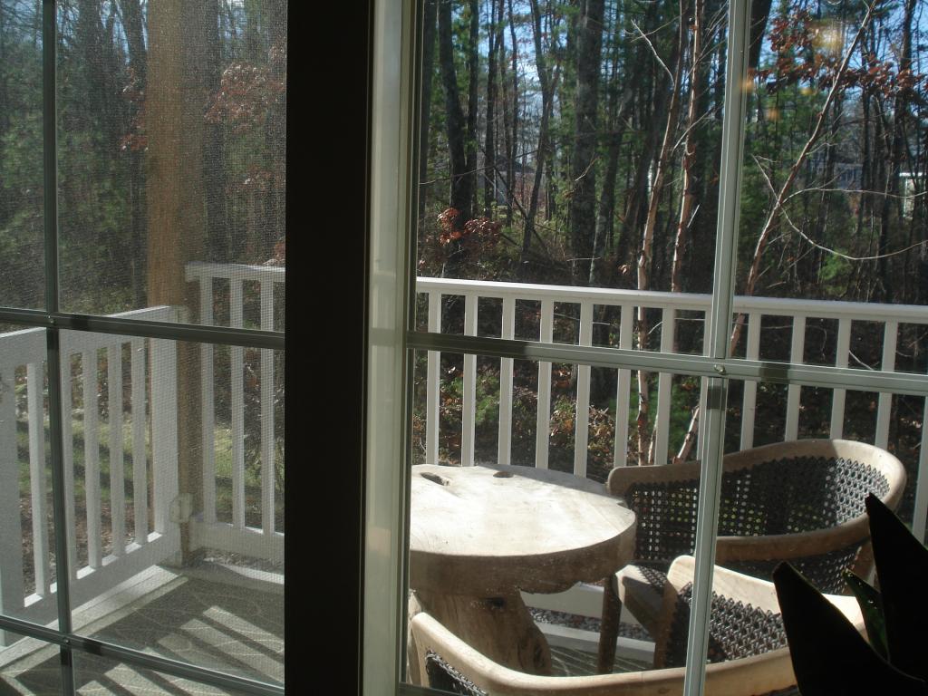 55 Roundabout Way, Unit 4 Manchester, NH 03102 - Photo 7 of 19 Gallery Image 7