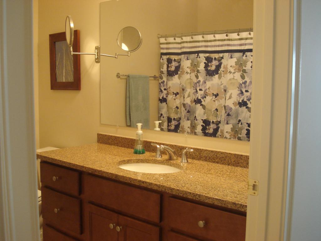 55 Roundabout Way, Unit 4 Manchester, NH 03102 - Photo 9 of 19 Gallery Image 9