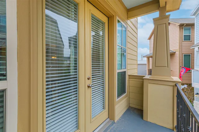 $3,300 | 6011 Kansas Street, Unit C, Houston, TX 77007