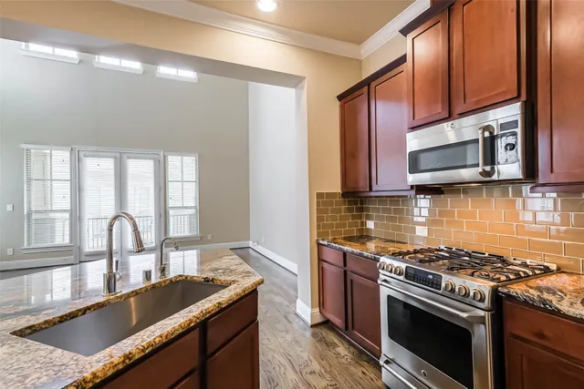 $3,300 | 6011 Kansas Street, Unit C, Houston, TX 77007