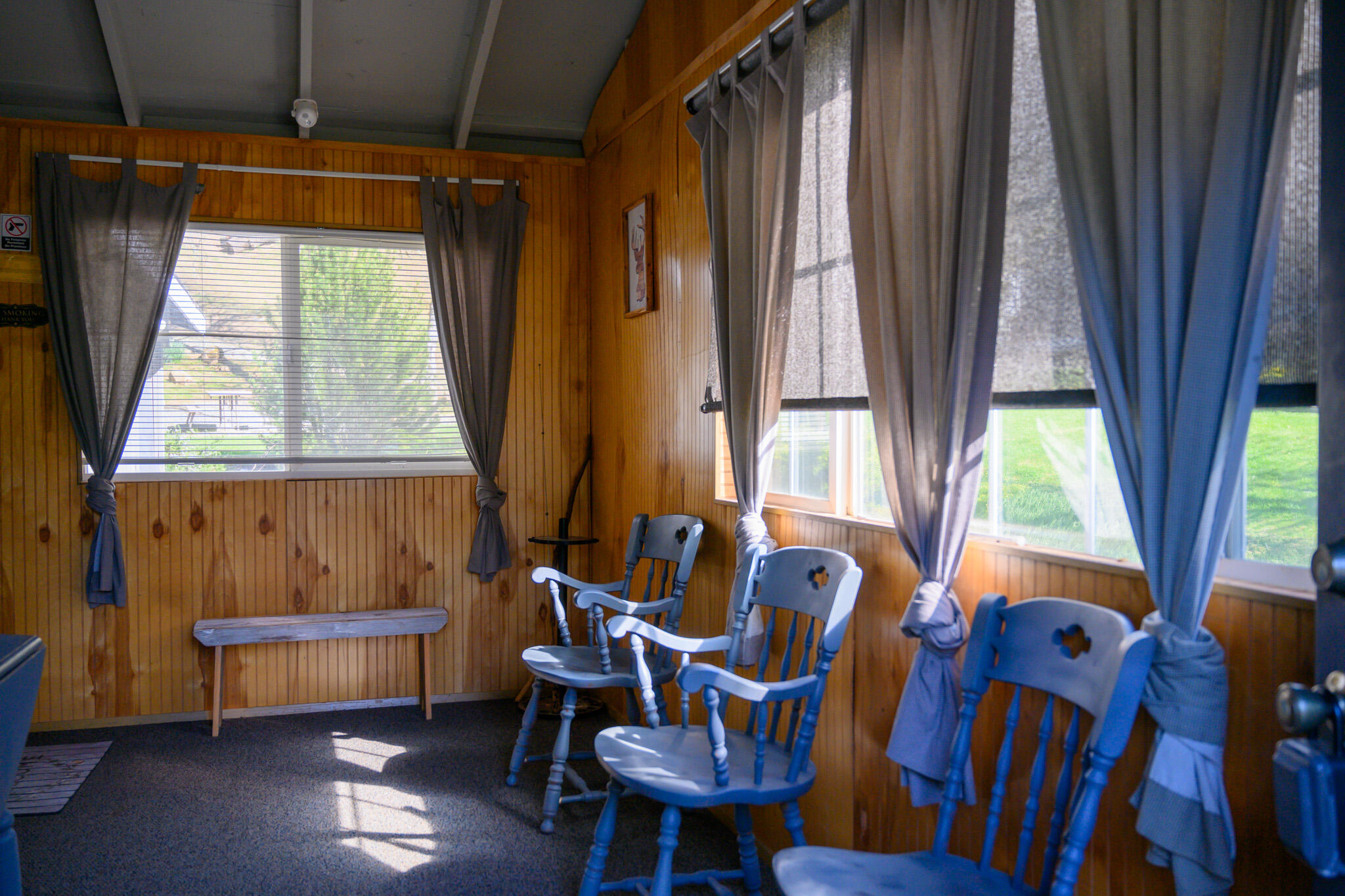 2951 Lewiston Road Lewiston, CA 96052 - Photo 5 of 27 a living room with furniture and a window