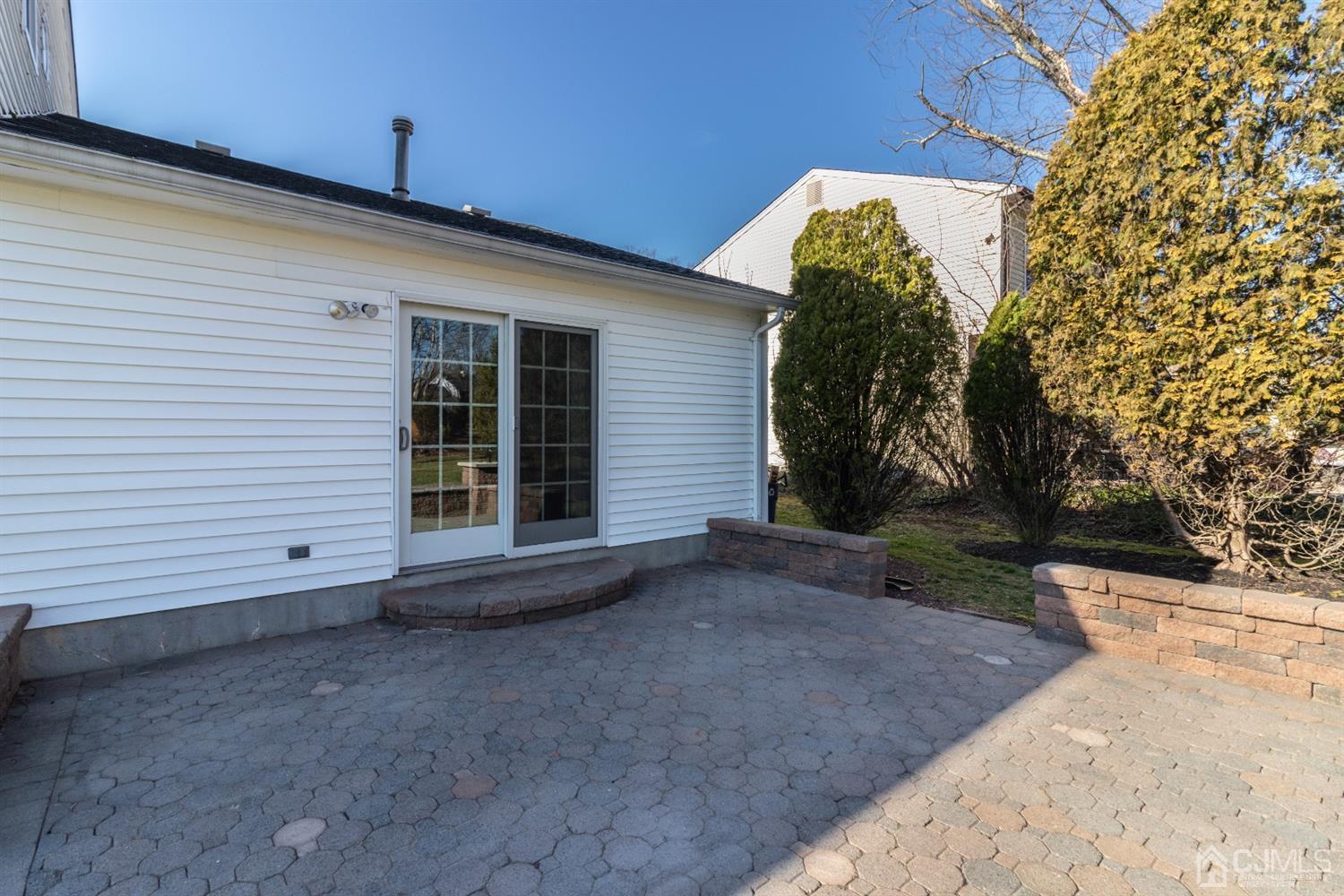 17 Oak Tree Road Monmouth Junction, NJ 08852 - Photo 15 of 18 Gallery Image 15