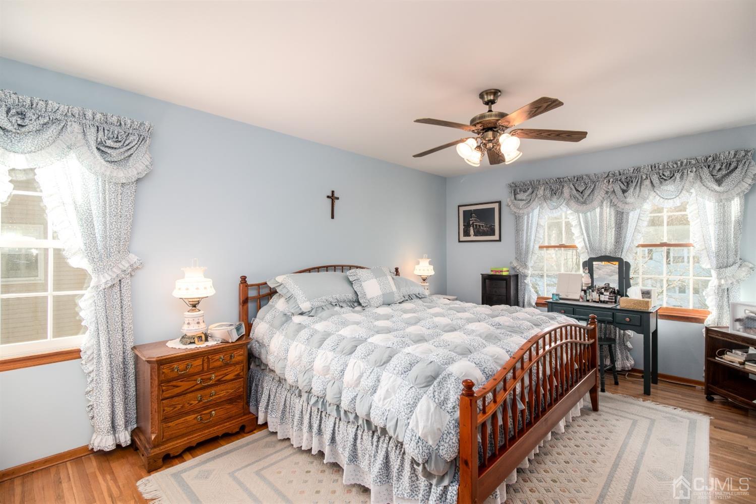 17 Oak Tree Road Monmouth Junction, NJ 08852 - Photo 5 of 18 Gallery Image 5