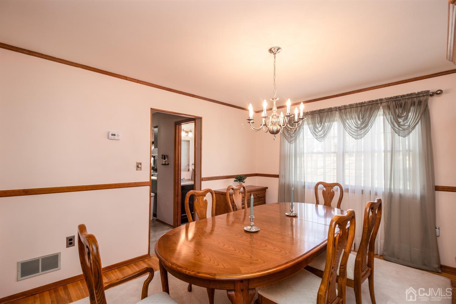 17 Oak Tree Road Monmouth Junction, NJ 08852 - Photo 7 of 18 Gallery Image 7