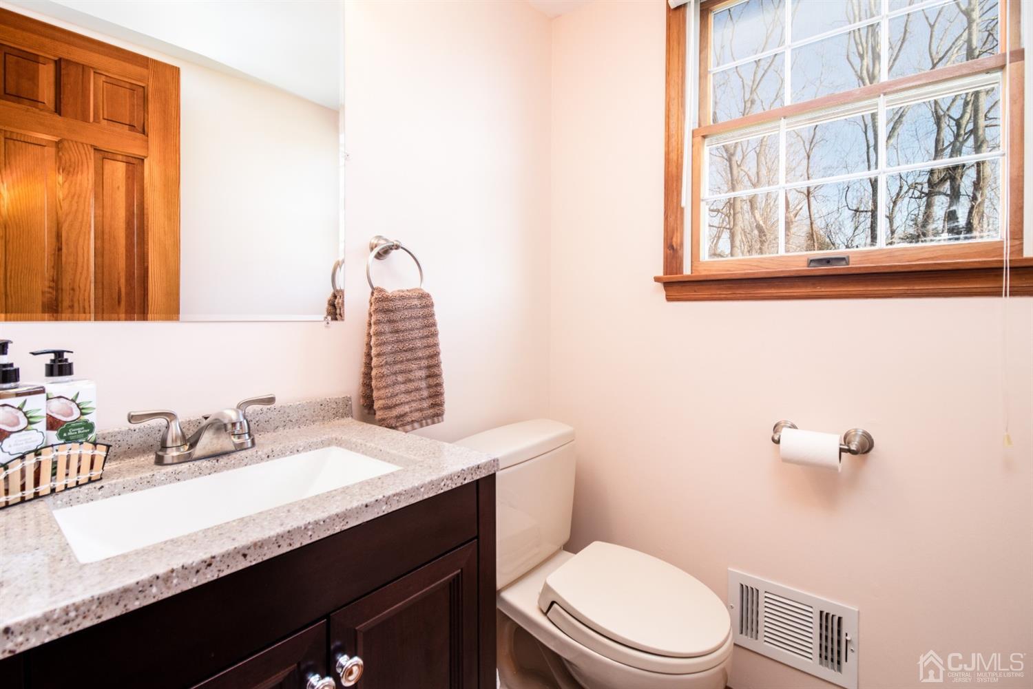 17 Oak Tree Road Monmouth Junction, NJ 08852 - Photo 8 of 18 Gallery Image 8