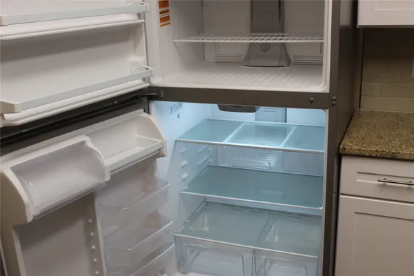 $1,350 | 2011 Spenwick Drive, Unit 427, Houston, TX 77055