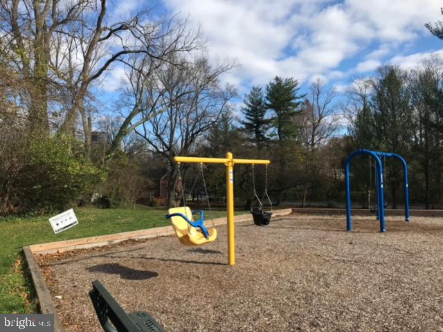 6701 Fairfax Road, Unit 76 Chevy Chase, MD 20815 - Photo 38 of 39