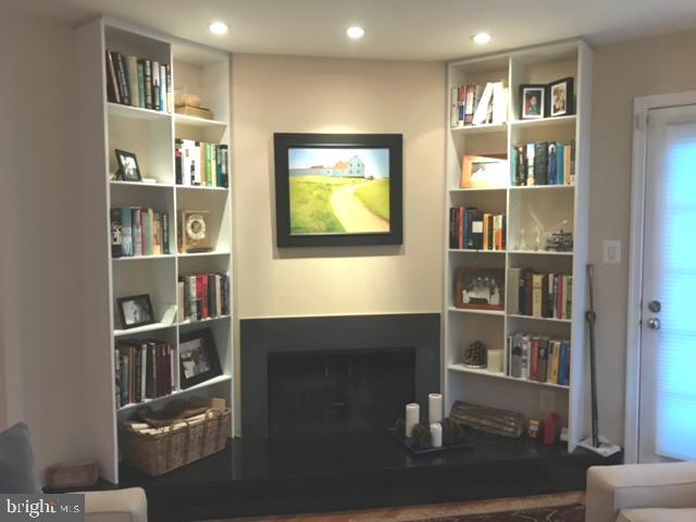 6701 Fairfax Road, Unit 76 Chevy Chase, MD 20815 - Photo 6 of 39