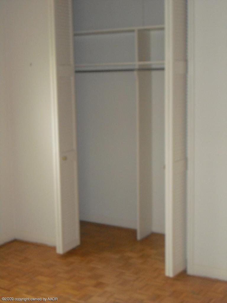 5009 Arden Road Amarillo, TX 79110 - Photo 8 of 18 a view of an empty room