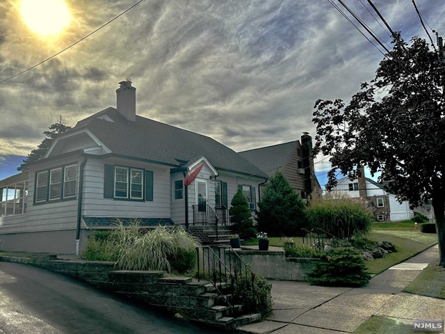 306 Bell Avenue Hasbrouck Heights, NJ 07604 - Photo 1 of 16