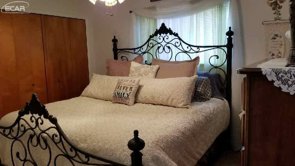 10495 Seymour Road Montrose, MI 48457 - Photo 12 of 21 Gallery Image 12