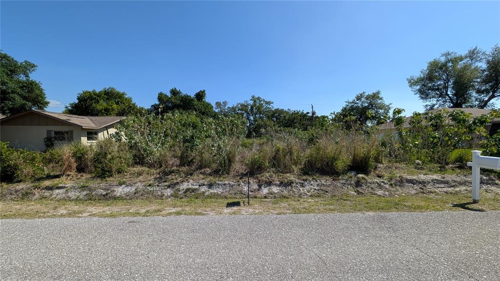 177 Columbia Road Venice, FL 34293 - Photo 2 of 3 a view of a house with a yard