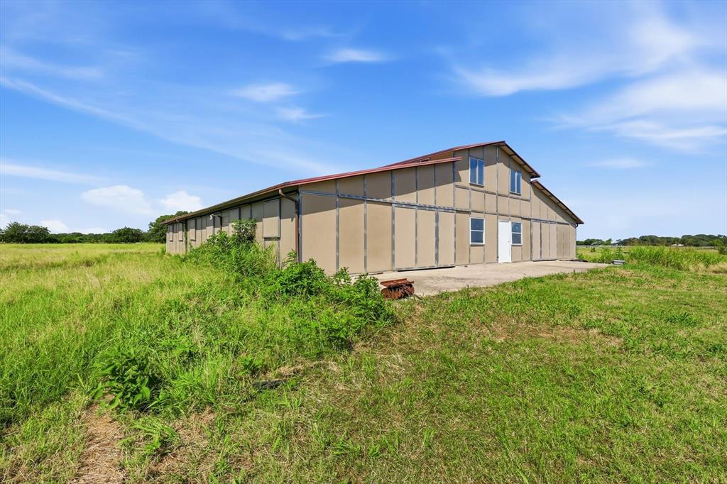 12190 Bell Road Pilot Point, TX 76258 - Photo 36 of 39