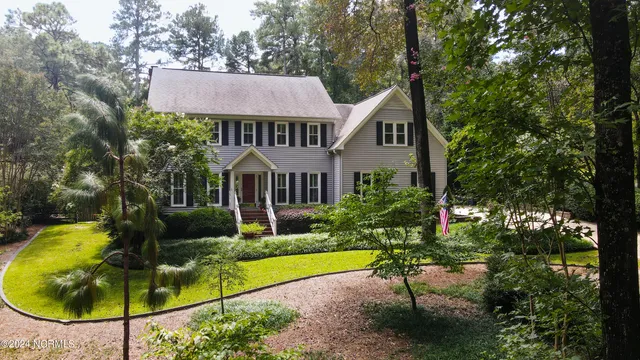 $970,000 | 113 James Creek Road, Southern Pines, NC 28387