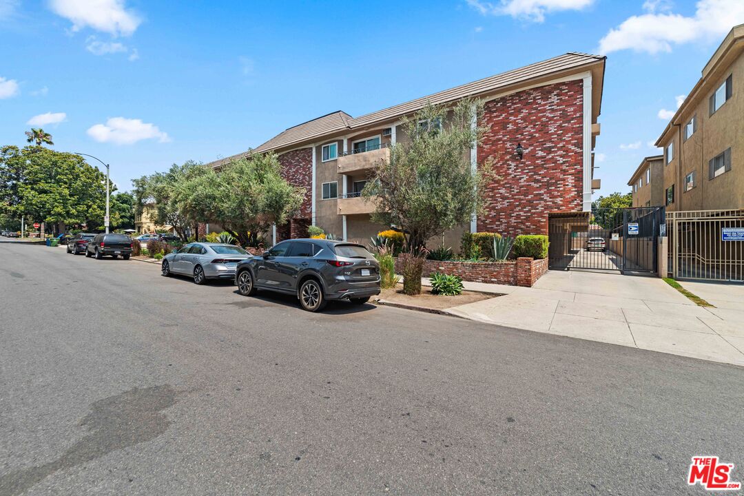 2320 South Bentley Avenue, Unit 207 Los Angeles, CA 90064 - Photo 25 of 25