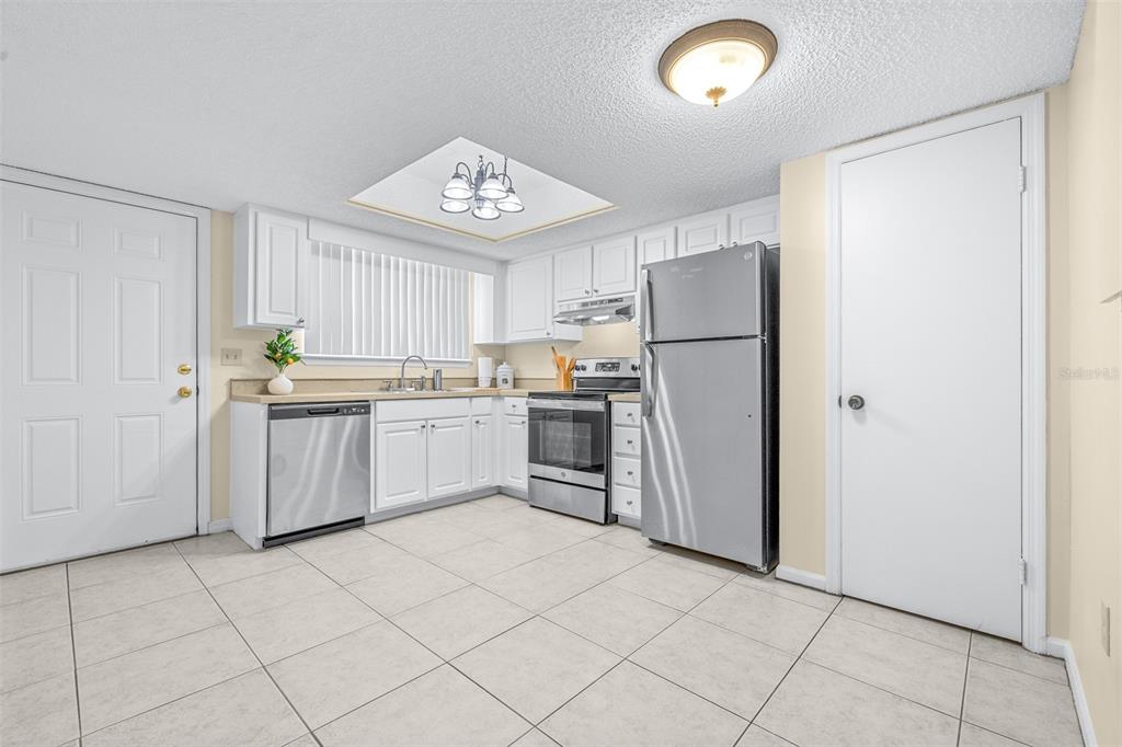 2944 Morgan Combee Road Lakeland, FL 33801 - Photo 11 of 43