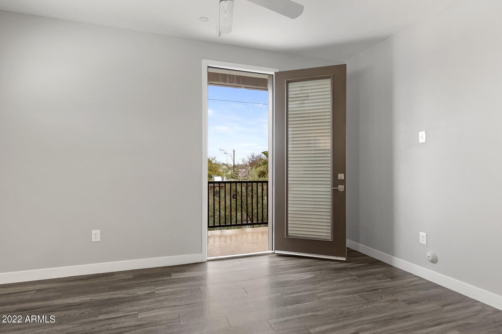 2245 North Dayton Street, Unit 4 Phoenix, AZ 85006 - Photo 12 of 28 wooden floor in a room