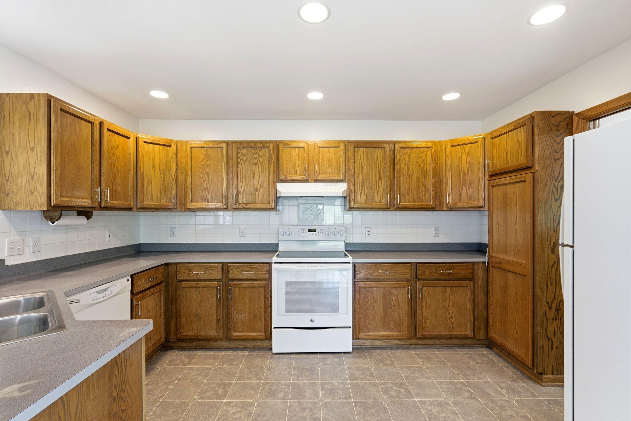 3519 Nagawicka Road Delafield, WI 53029 - Photo 20 of 40 3519 Nagawicka, Hartland - HDR-10