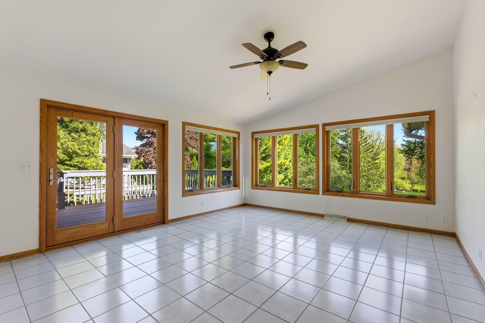3519 Nagawicka Road Delafield, WI 53029 - Photo 22 of 40 3519 Nagawicka, Hartland - HDR-18
