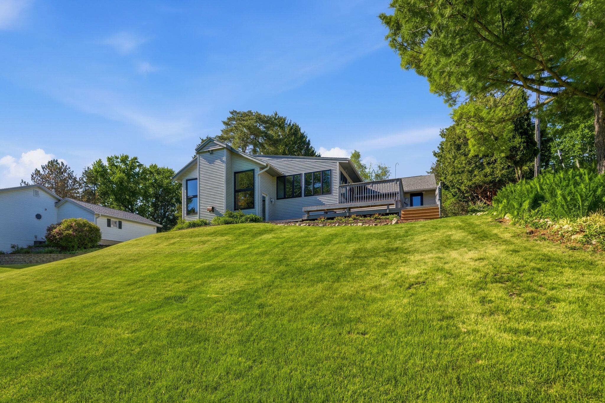 3519 Nagawicka Road Delafield, WI 53029 - Photo 37 of 40 3519 Nagawicka, Hartland - HDR-37