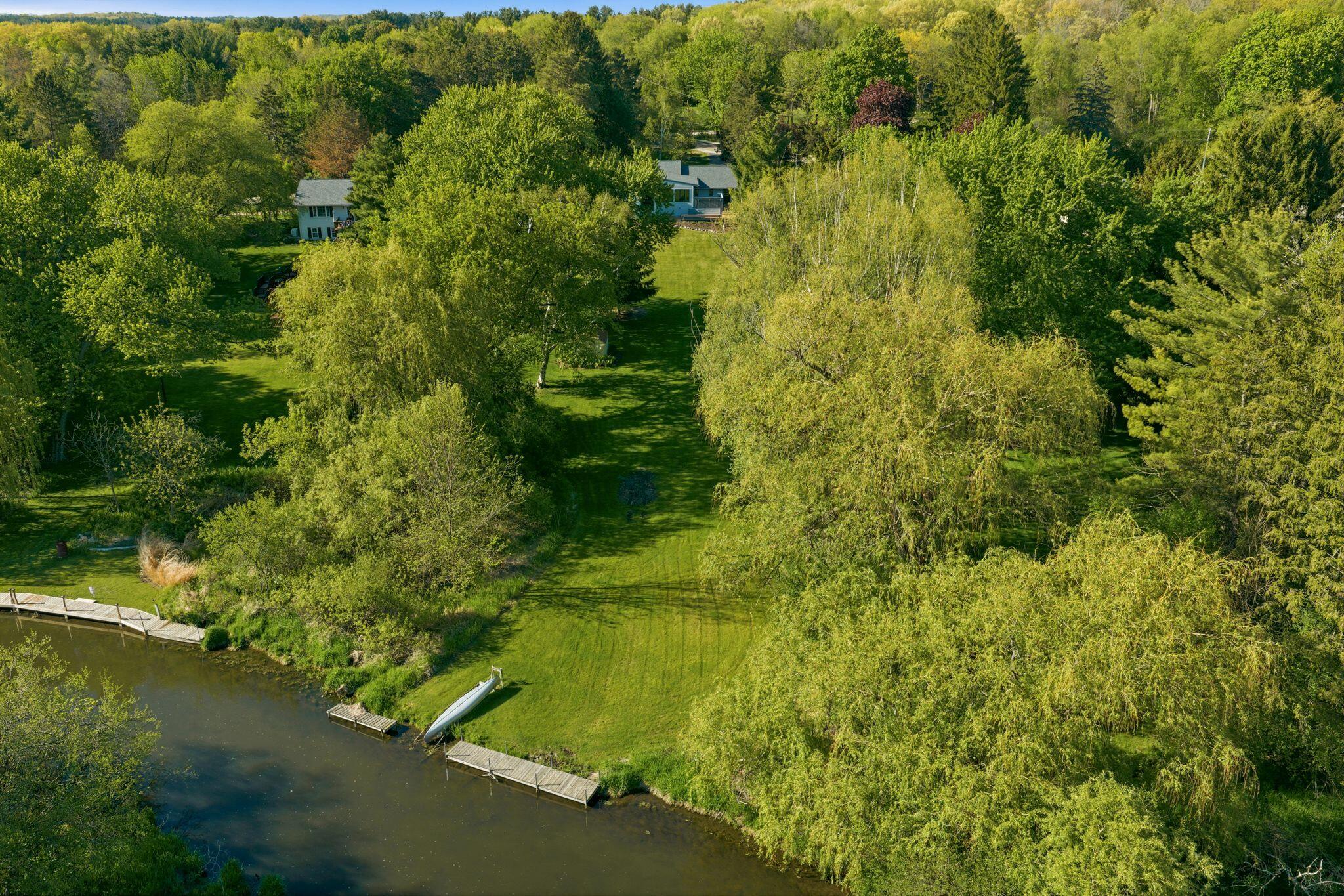3519 Nagawicka Road Delafield, WI 53029 - Photo 7 of 40 3519 Nagawicka, Hartland - Drone-6