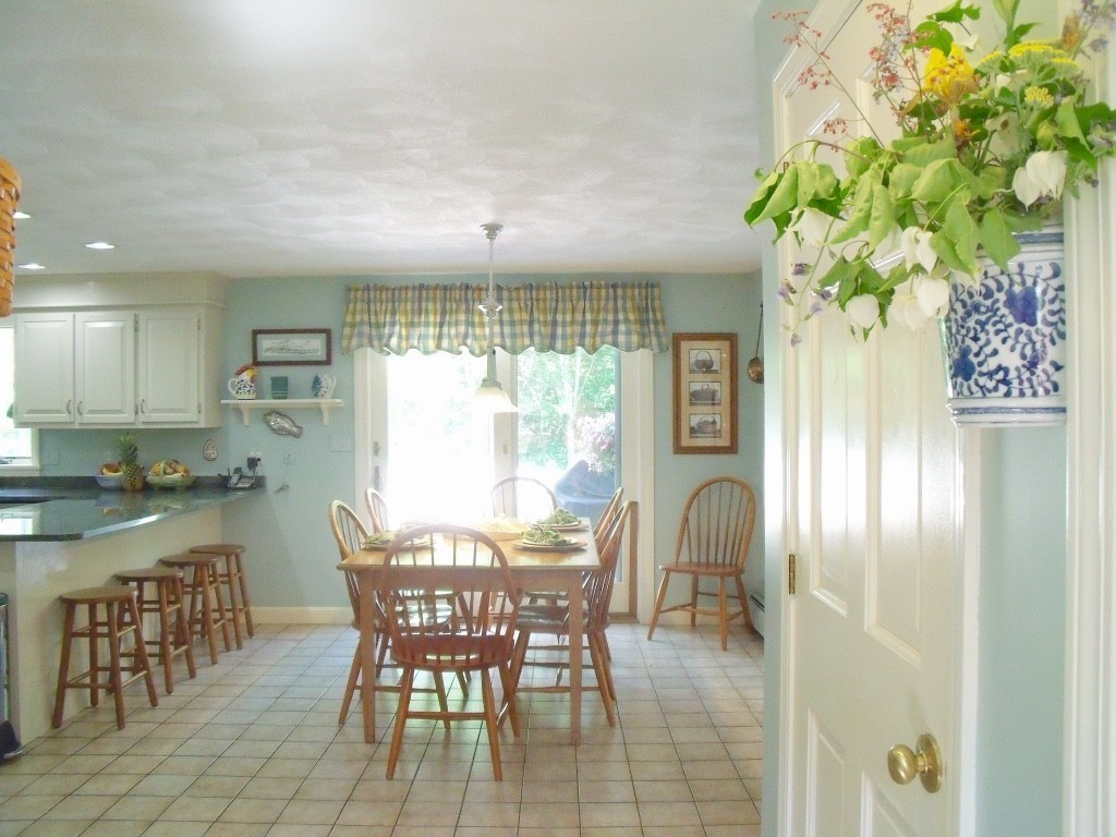84 Pine Ridge Road North Andover, MA 01845 - Photo 3 of 30 Gallery Image 3