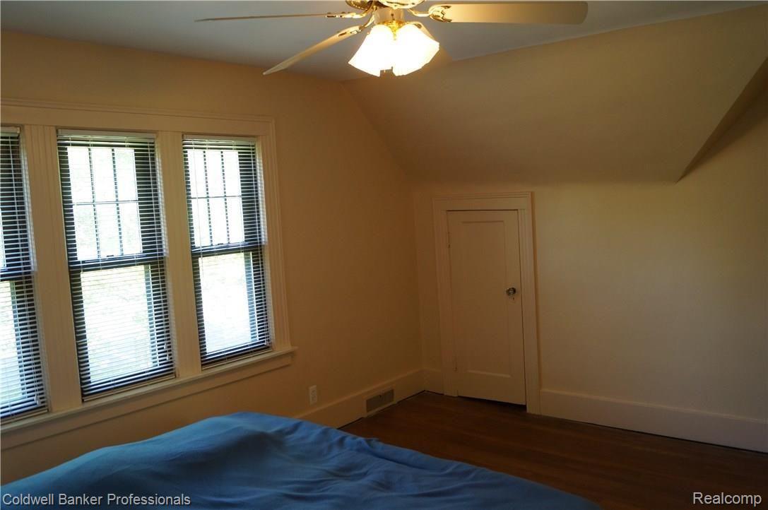 1388 Yorkshire Road Grosse Pointe, MI 48230 - Photo 24 of 43 DSC04720.JPG