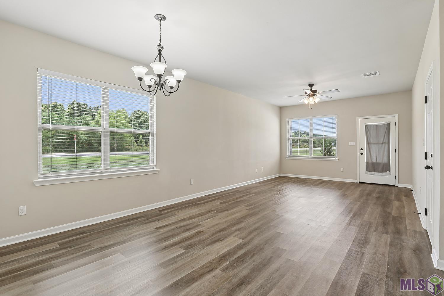 3052 South Roth Avenue Gonzales, LA 70737 - Photo 4 of 16