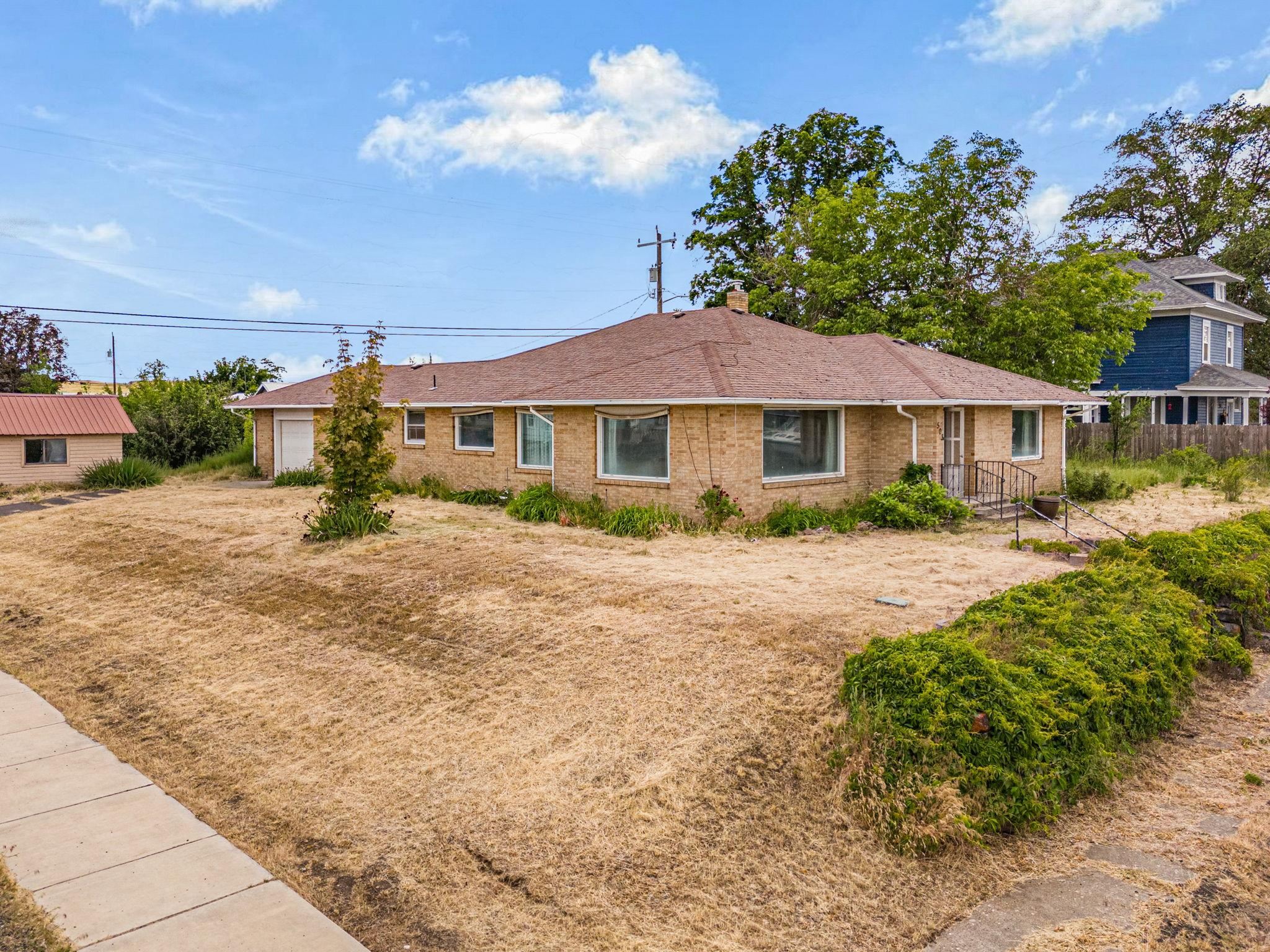 503 West 3rd Street Sprague, WA 99032 - Photo 3 of 45