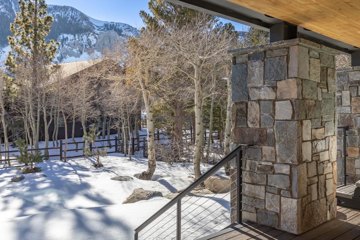 451 Ranch Road Mammoth Lakes, CA 93546 - Photo 5 of 48 Gallery Image 5