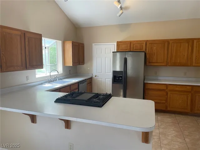 $2,250 | 814 Sea Pines Lane, Las Vegas, NV 89107