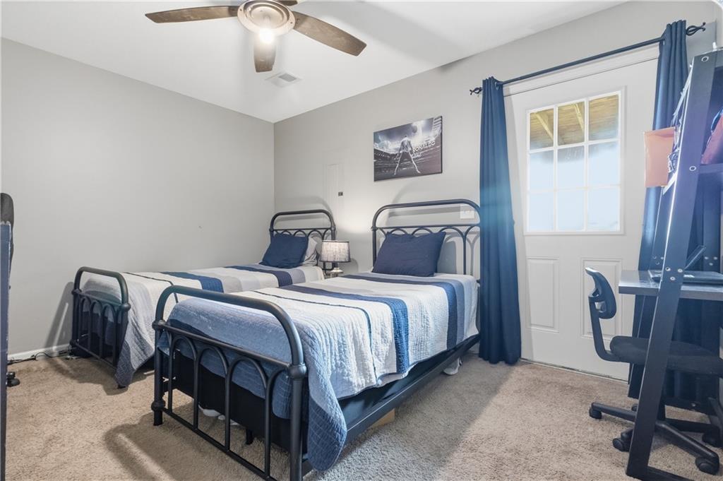 4911 141st Terrace Basehor, KS 66007 - Photo 14 of 24